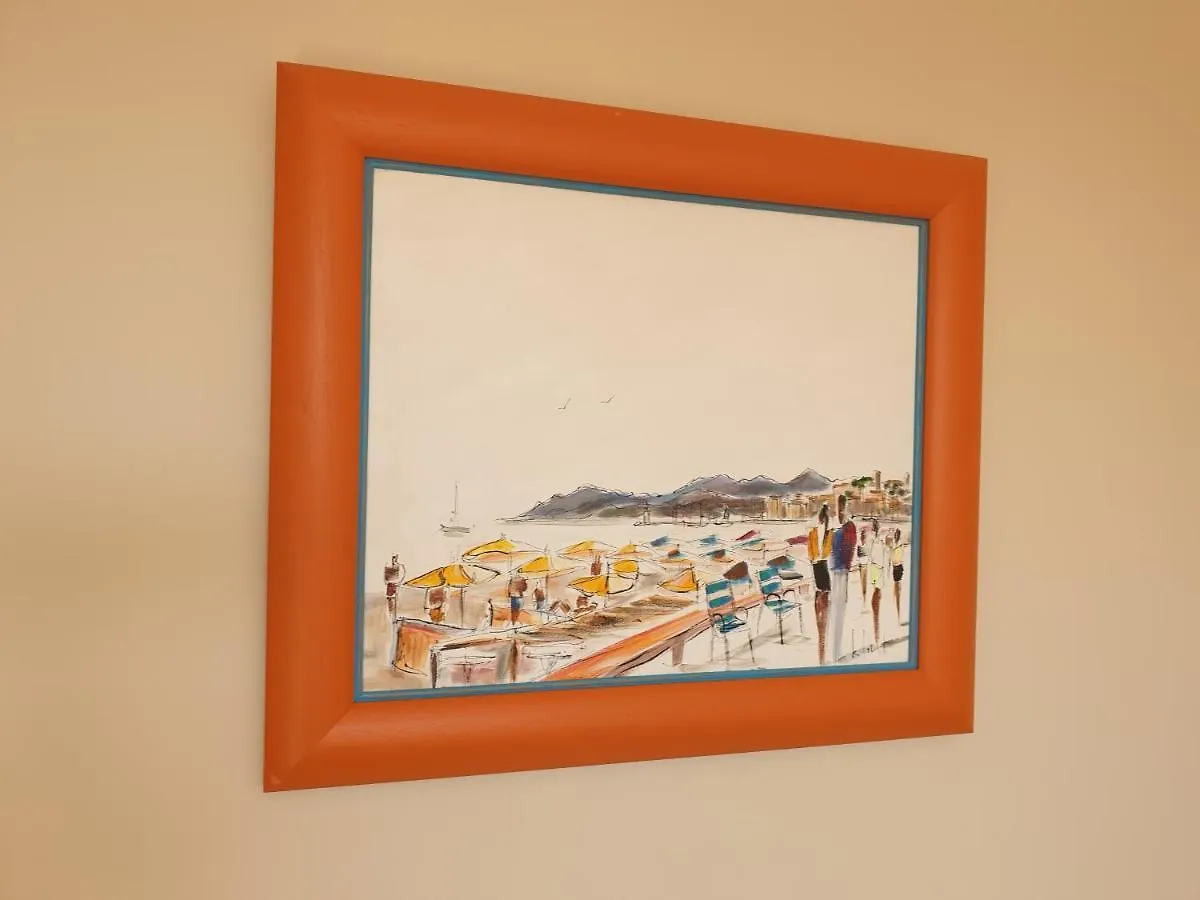 Cannes Satellite Apartment