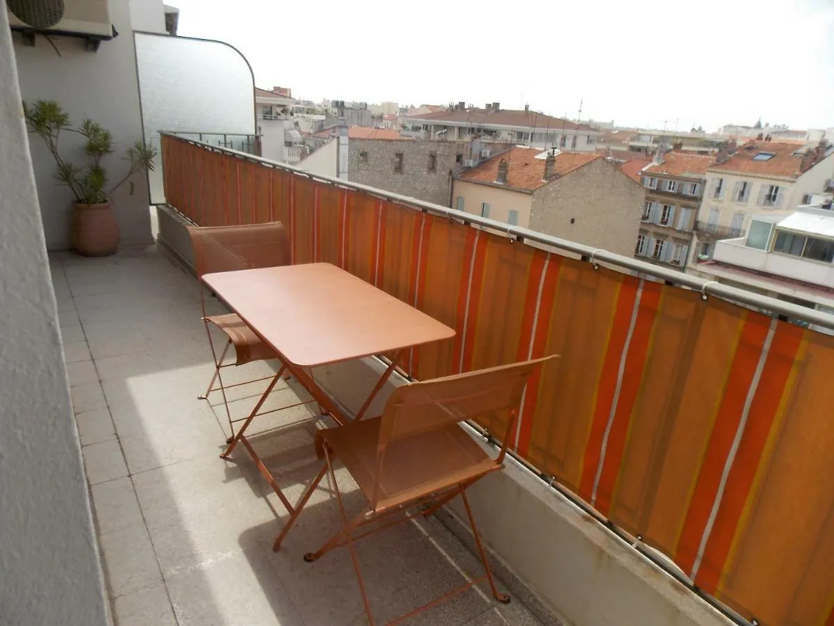 Cannes Satellite